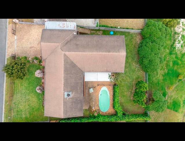 4 BEDROOM HOUSE FOR SALE IN CHRISMAR